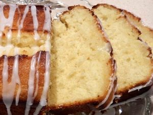torta de limon glaseada